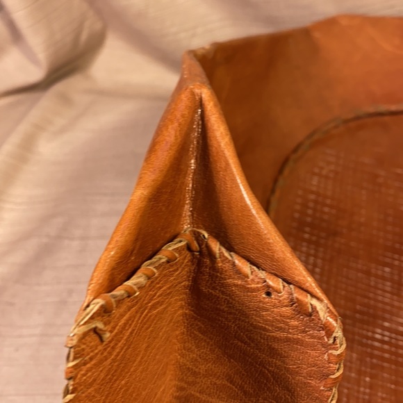 Handmade all leather vintage shoulder tote - Picture 6 of 13